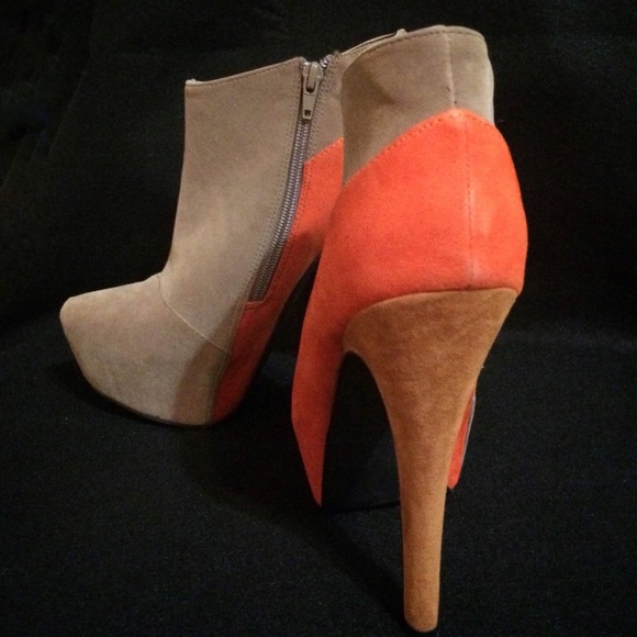 Your perfect fall boots!!🎃❤️ - Picture 4 of 6